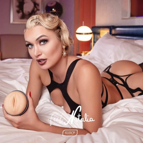 Feel Natalia Starr by Kiiroo Stars Collection Strokers